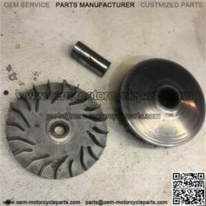 (68) 2004 Yamaha Grizzly 660 4x4 ATV Primary Drive Clutch Assembly